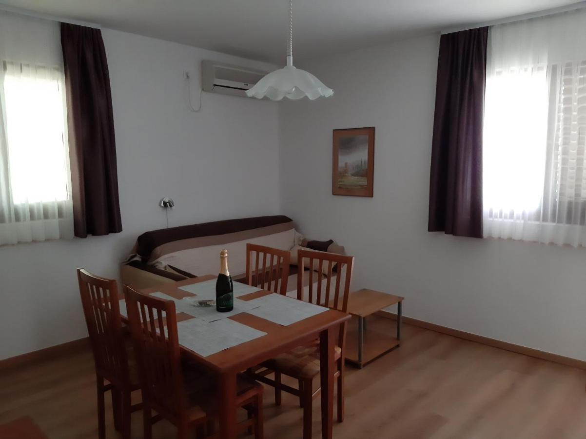 Apartments Agrijan Масленица Екстериор снимка